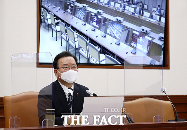 김부겸 국무총리가 6일 오전 서울 종로구 정부서울청사에서 열린 국정현안점검조정회의에서 발언하고 있다./임영무 기자