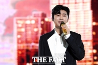  임영웅 '사랑은 늘 도망가', 컬러링 차트 12주 연속 1위