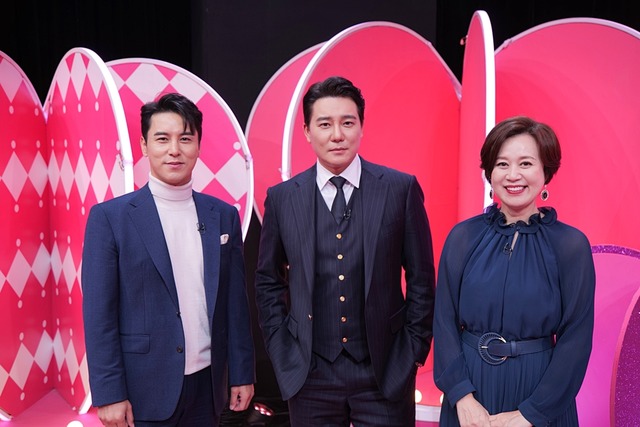 장민호 이태곤 박미선(왼쪽부터)이 오는 20일 첫 방송 예정인 KBS2 새 예능 주접이 풍년의 MC를 맡았다. /KBS 제공