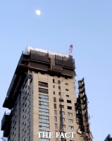  ‘폭격을 당한 것처럼’... 광주시 아파트 붕괴사고 현장[TF포토]