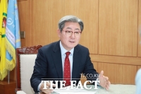 오태완 의령군수, 선거법 벗어나니 '여기자 성추행 혐의'로 또 기소