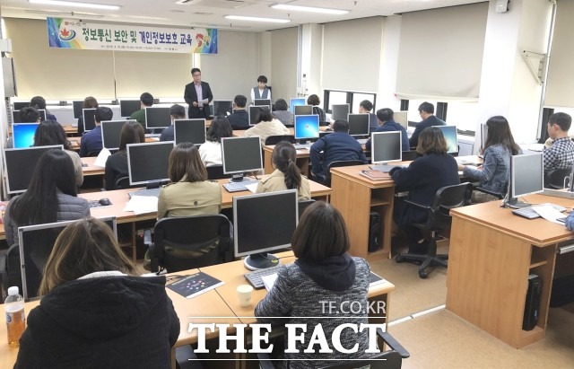 정읍시 관계자는 “개인정보 보호의 중요성에 대한 인식이 높아지고 있는 만큼 현재 수준에 만족하지 않고 시민들이 안심할 수 있는 확고한 보안체계를 구축해 나가도록 노력하겠다”고 말했다. / 정읍시 제공