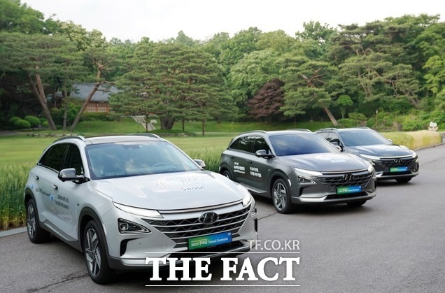 익산시가 친환경 수소자동차 보급을 위해 올해 26억 원을 편성해 1대당 3650만 원, 총 72대를 지원한다고 14일 밝혔다.