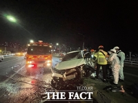  천안서 SUV 중앙선 넘어 택시 쾅… 3명 병원 이송