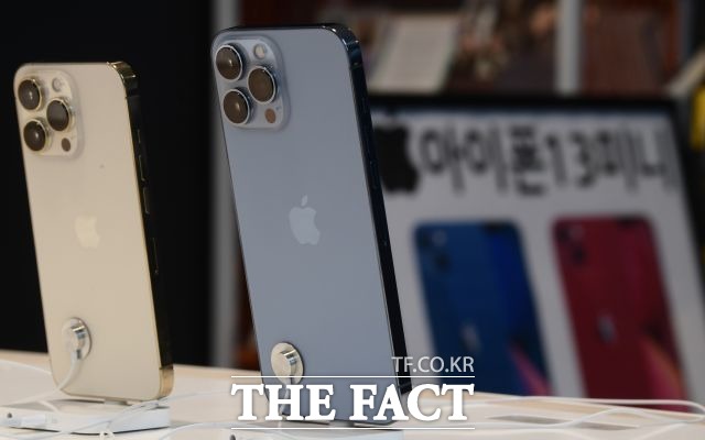 애플이 글로벌 스마트폰 시장 점유율 1위 자리를 탈환했다. /더팩트 DB