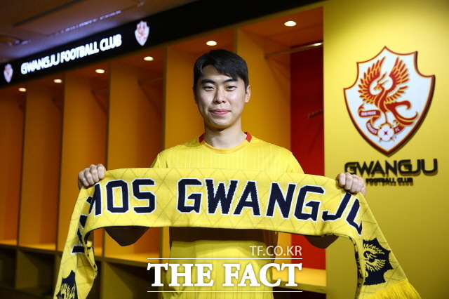 광주FC는 19일 제주UTD에서 활약한 수비수 김승우(23)를 자유계약으로 영입했다고 밝혔다./광주FC 제공