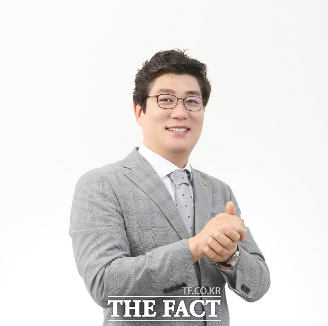 심재근 대한민국 대전환 제20대 대통령선거 선거대책위원회 조직본부 민생정책위원장이 오는 6월 1일 제8대 전국동시지방선거 전남도의원(화순1선거구) 후보로 출마한다. /심재근 제공