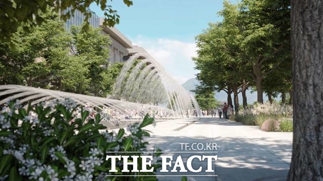 물을 활용한 수경시설을 곳곳에 설치될 예정이다. 사진은 터널분수의 모습. /서울시 제공