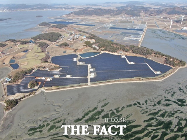 전남 신안군 지도읍 태천리 태양광발전 전경/한국남동발전 제공