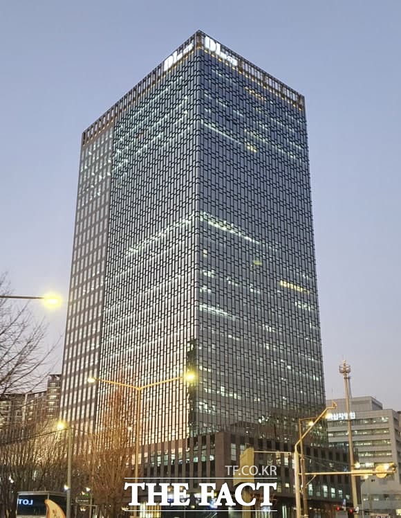 DL㈜는 27일 지난해 연결기준 매출액이 2조3829억 원으로 전년 대비 52% 늘었다고 밝혔다. /더팩트 DB