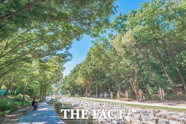 지난해 9월 새롭게 단장된 태조산 공원 모습. / 천안시 제공