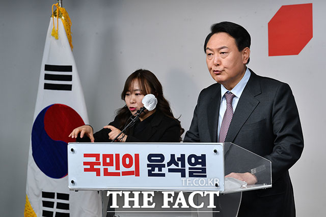 윤석열 국민의힘 대선 후보는 1일 수도권 광역급행철도(GTX)-D 노선을 원안대로 Y자 노선으로 건설하겠다고 밝혔다. /남윤호 기자