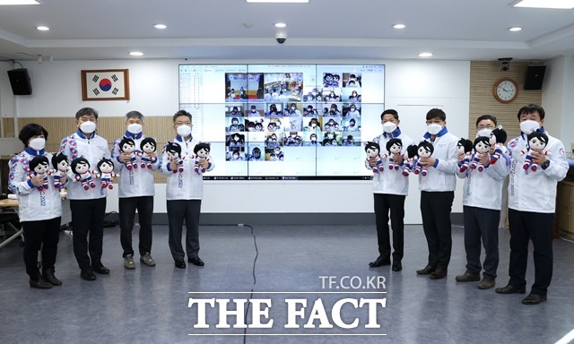 고양시는 3일 2022 고양 세계태권도품새선수권대회 성공개최를 위한 고양시행정지원단 발대식을 갖고 대회성공을 다짐했다./고양시 제공