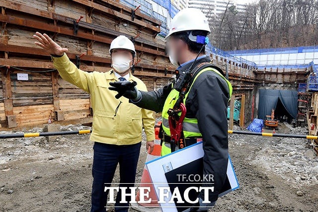 한국건설산업연구원은 지난달 건설기업 경기실사지수가 74.6으로 17개월 만에 최저치라고 3일 밝혔다. /이선화 기자