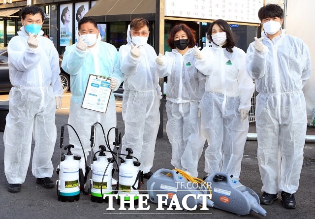 정읍시 관계자는 “코로나19 여파로 경기 불황이 지속되고 있는 가운데 어려움을 슬기롭게 극복하고 있는 지역 소상공인에게 감사드린다”며 “지속적인 소통으로 어려움을 공감하고, 도울 수 있도록 모든 역량을 집중하겠다”고 말했다. / 정읍시 제공