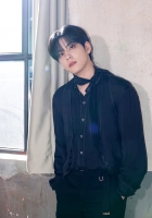  데이식스 원필, 첫 솔로 데뷔... 우직하게 채워 넣은 온기 [TF초점]