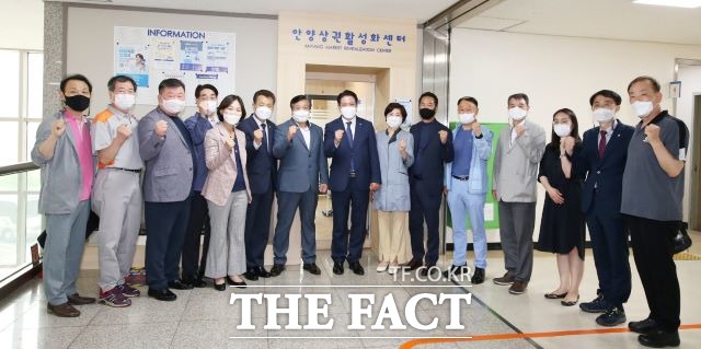 지난해 열린 안양상권활성화센터 개소식./ 안양시 제공