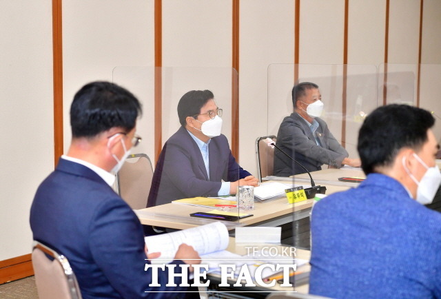 장성군의 ‘식량산업 5개년 종합발전계획’이 최근 농림축산식품부로부터 최종 승인을 받았다. 사진은 지난해 연구용역 최종보고회./장성군 제공