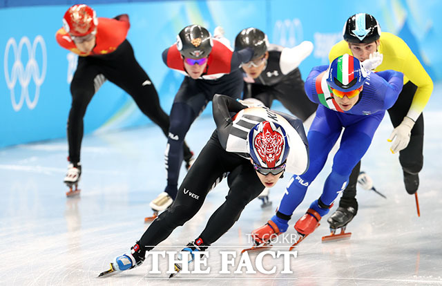 2조에 출전한 이준서가 2분 18초 630으로 1위를 기록했다.