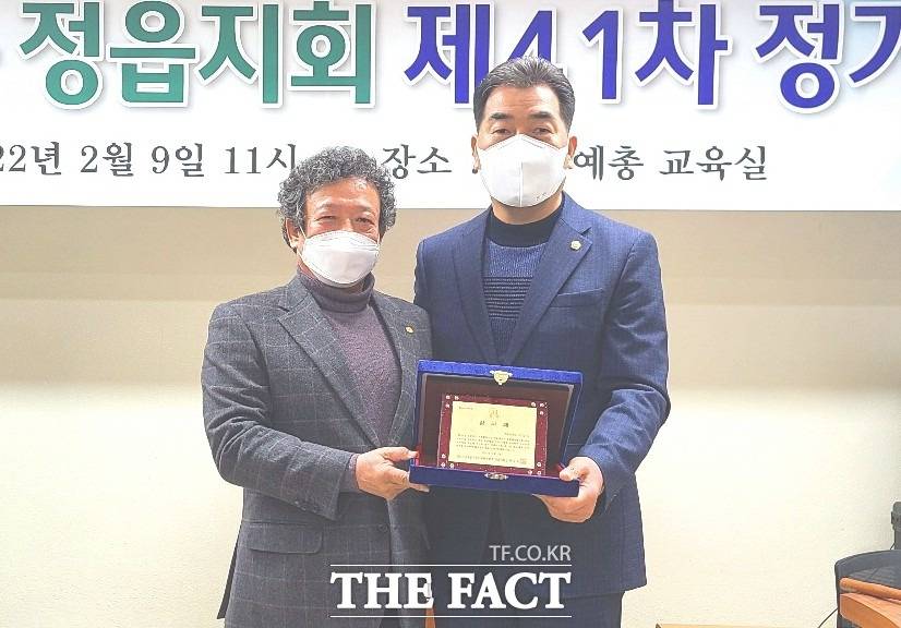 이상길 부의장은 “앞으로 더욱 지역내 문화격차를 줄여나가며 특색 있는 정읍만의 고유의 문화를 발전시킴으로써 생활 문화 및 문화 산업 활성화에 노력하겠다.”고 말했다. / 정읍시의회 제공