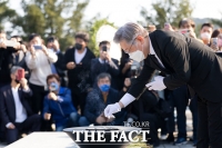  이재명, 현충원서 '박정희·이승만' 참배한다
