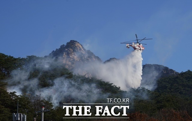 산림청은 14일자로 산불위기경보를 주의로 격상했다. / 산림청 제공