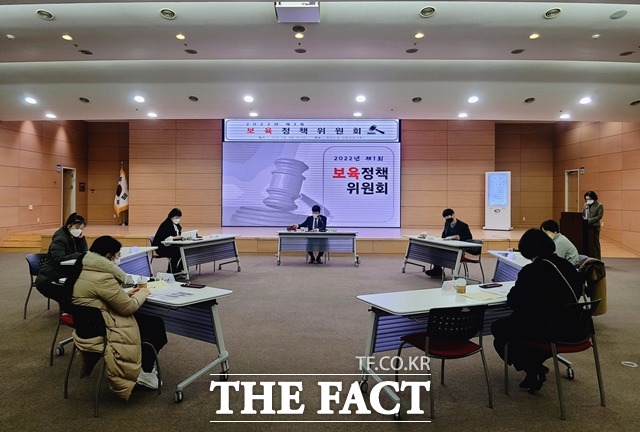 충남 천안시가 지난 9일 시청 대회의실에서 2022년 제1회 보육정책위원회를 개최하고 천안형 보육정책에 대한 논의를 진행했다. / 천안시 제공