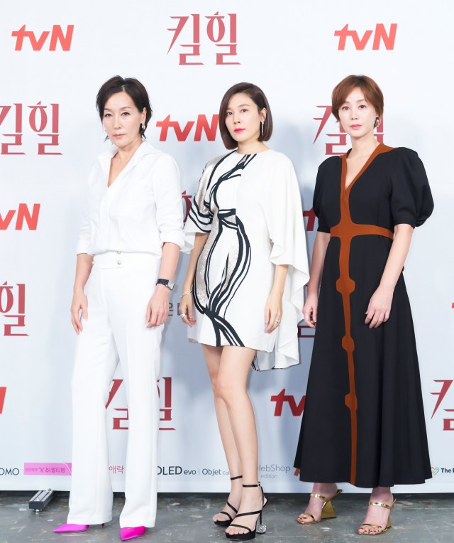 이혜영 김하늘 김성령(왼쪽부터 차례대로)이 킬힐 관전 포인트를 전했다. /tvN 제공