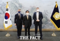  박병석 의장 '4차산업과 항공 분야 협력 증진되길'