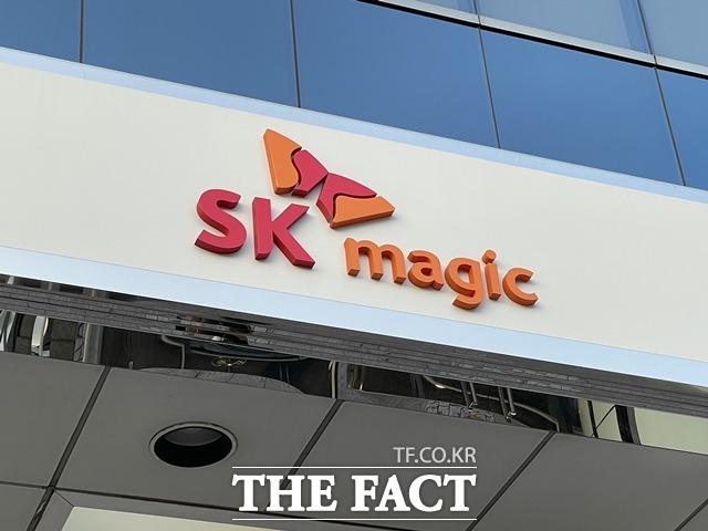 SK매직이 렌탈 서비스를 강화하고 인테리어 요소를 반영한 신제품 선보인 결과 안마의자 연간 판매량 1만 대를 돌파했다. /최수진 기자