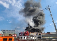  칠곡 지천면 비닐제조공장서 불...3시간여만에 진화