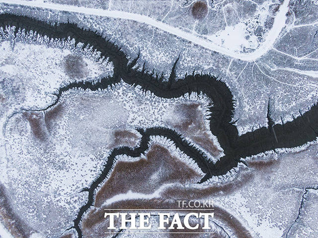 드론 부문 최우수상 수상한 이경무 씨 눈내린 갯벌