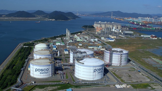 포스코와 포스코에너지 합작사 엔이에이치는 22일 전라남도와 광양 LNG 터미널 구축 투자협약을 체결했다. /포스코 제공