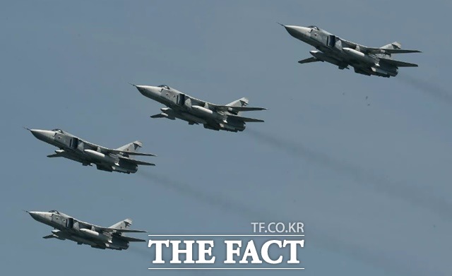 러시아군이 정밀타격을 통해 우크라이나 방공망과 공군력을 제압했다고 발표했다. 러시아 전투기가 비행하고 있다. /스푸트니크뉴스