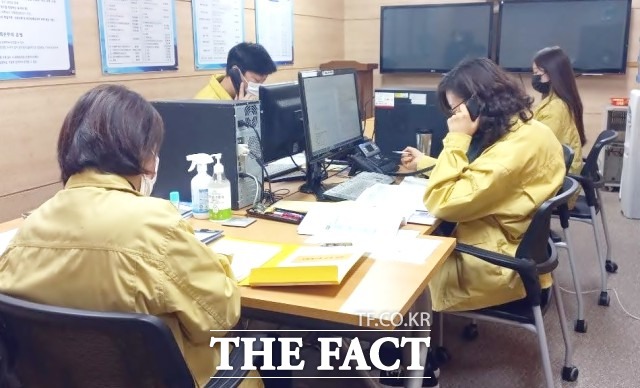 정읍시 관계자는 “향후 민원 수요와 확진자 증가 추이 등을 고려해 상담 인력을 추가 증원하는 등 행정안내센터 운영을 확대 추진할 계획”이라고 말했다. / 정읍시 제공