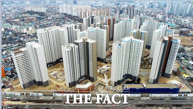 광주시 동구 계림아이파크SK뷰 아파트가 정밀 안전점검에서 A등급을 받고 공사를 재개했다. / 광주=이병석 기자