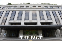  헌재 '소송대리 준비 변호사 수용자 접견 제약은 합헌'