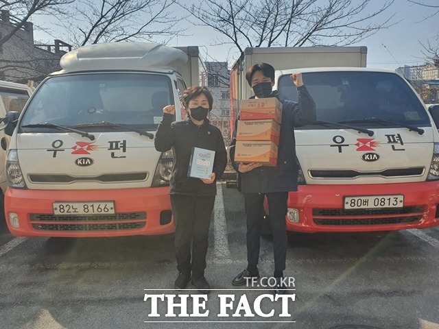 아산시 재택치료추진단이 오는 7일부터 코로나19 재택치료키트를 우체국 배송을 통해 전달한다. / 아산시 제공