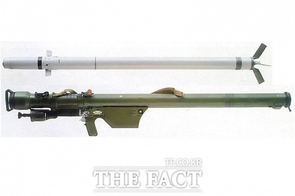 독일이 우크라이나에 공급하기로 한 단거리 지대공 미사일 스트렐라-2 발사관과 미사일. 웨펀스시스템스닷넷