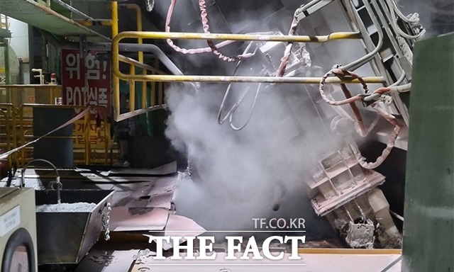 충남 현대제철 당진제철소 1냉연공장에서 50대 근로자가 도금용기에 빠져 숨졌다. / 당진소방서 제공