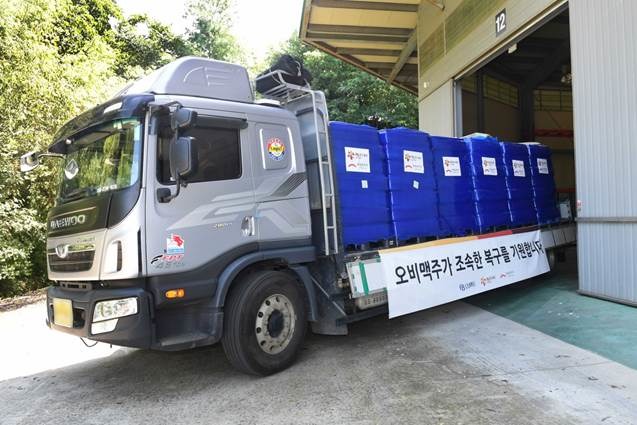 오비맥주가 강원도 동해시 산불 피해지역에 500ml 생수 1만2000병을 긴급 지원한다. /오비맥주 제공