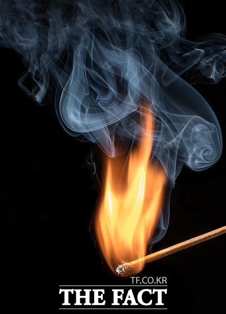 현주건조물방화 혐의로 기소된 20대 여성이 징역 2년에 집행유예 3년을 선고받았다. 사진은 기사와 관련없음 / 픽사베이