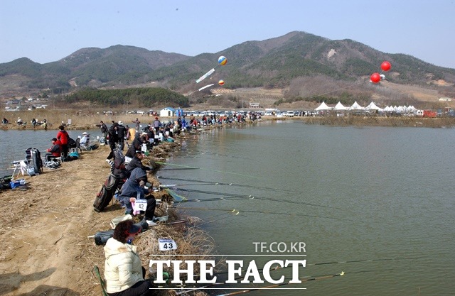 예산군은 다음달 2일 개최할 예정이던 ‘제18회 예당전국낚시대회’를 취소했다. / 예산군 제공