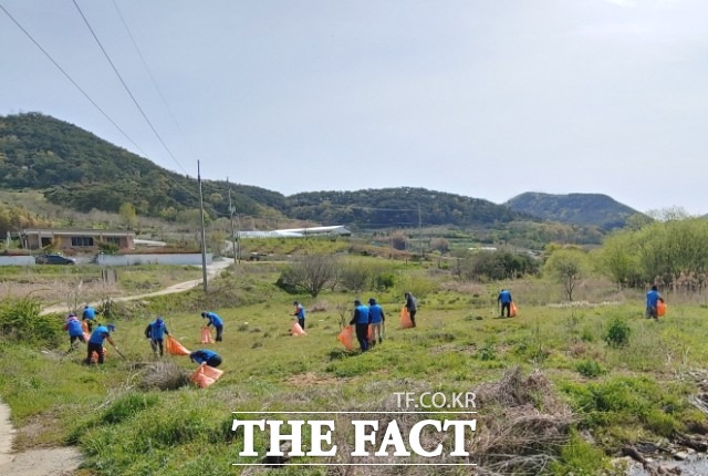 정읍시 관계자는 “옥정호 지킴이를 활용한 상시 감시체계 구축과 정화 활동 등을 통해 수질오염을 예방함으로써 시민이 안전하고 건강한 수돗물을 마실 수 있도록 맑은 물 수질 관리에 최선을 다 하겠다”고 밝혔다. / 정읍시 제공