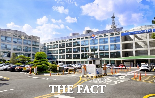 경기 시흥시는 표준지 공시지가를 기준으로 조사한 2022년 1월 1일 기준 8만 3318필지의 개별공시지가에 대해 4월 11일까지 토지소유자와 이해관계인 등의 지가열람 및 의견을 받는다./시흥시 제공