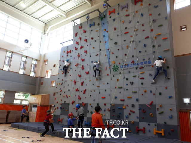 대전청소년수련마을이 코로나19 해외입국자 자가격리 시설 운영을 종료하고 다음 달 6일 청소년 체험활동의 장으로 다시 문을 연다. / 대전시 제공