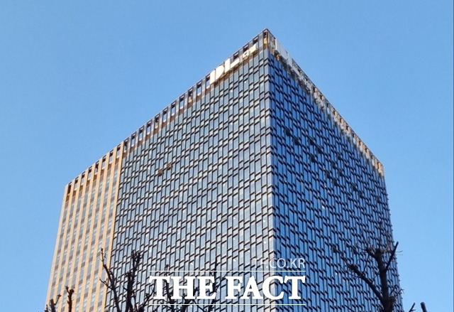 DL이앤씨는 24일 이사회를 개최하고 증자비율 100%의 무상증자를 결정했다고 밝혔다. /윤정원 기자