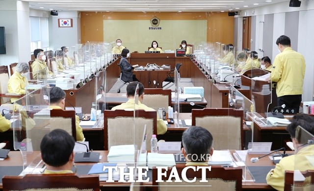 충남도의회 예결위가 충남도 추경안 심의를 하고 있다. / 충남도의회 제공