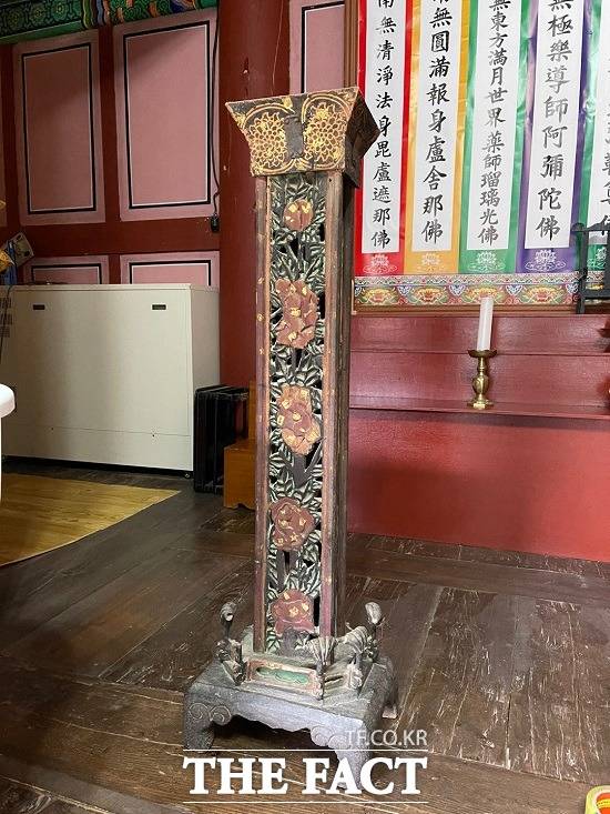 충청북도 문화재로 신규 지정된 영동 영국사 목조소대. / 충북도 제공