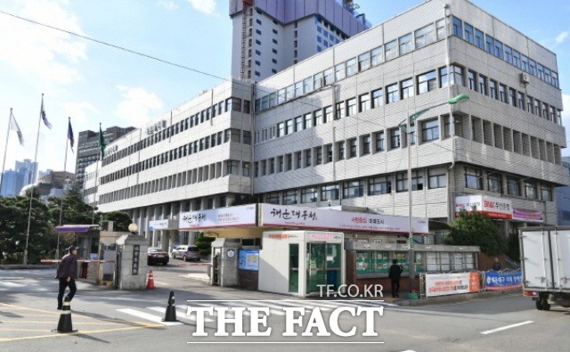 부산지역 16개구군 기초의회 중 유일하게 해운대구의회만 국외출장연수와 관련 예산인 ‘해외출장비’를 미편성했다. 사진은 해운대구청 전경. /해운대구 제공.